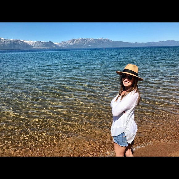 Meet your Posher, Julia - Picture 4 of 4